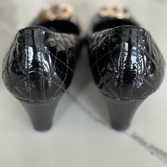 Tory Burch Black Leather Quilted Wedge Pumps - Picture 6 of 6